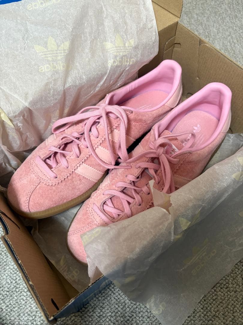 靴 ADIDAS BERMUDA Glow Pink 25.0cm