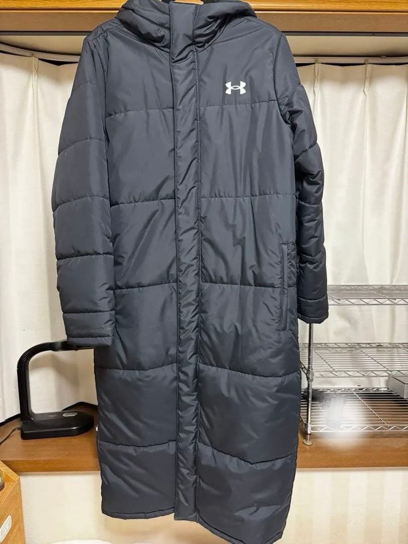 ベンチコート　アンダーアーマー　サイズL 黒色