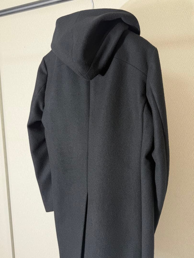 カズユキクマガイ フードドッキング チェスターコート ウール