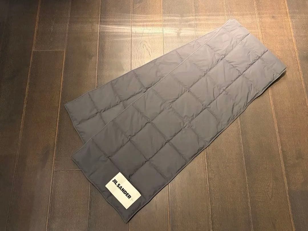 JIL SANDER グレー ダウンキルティングマフラー