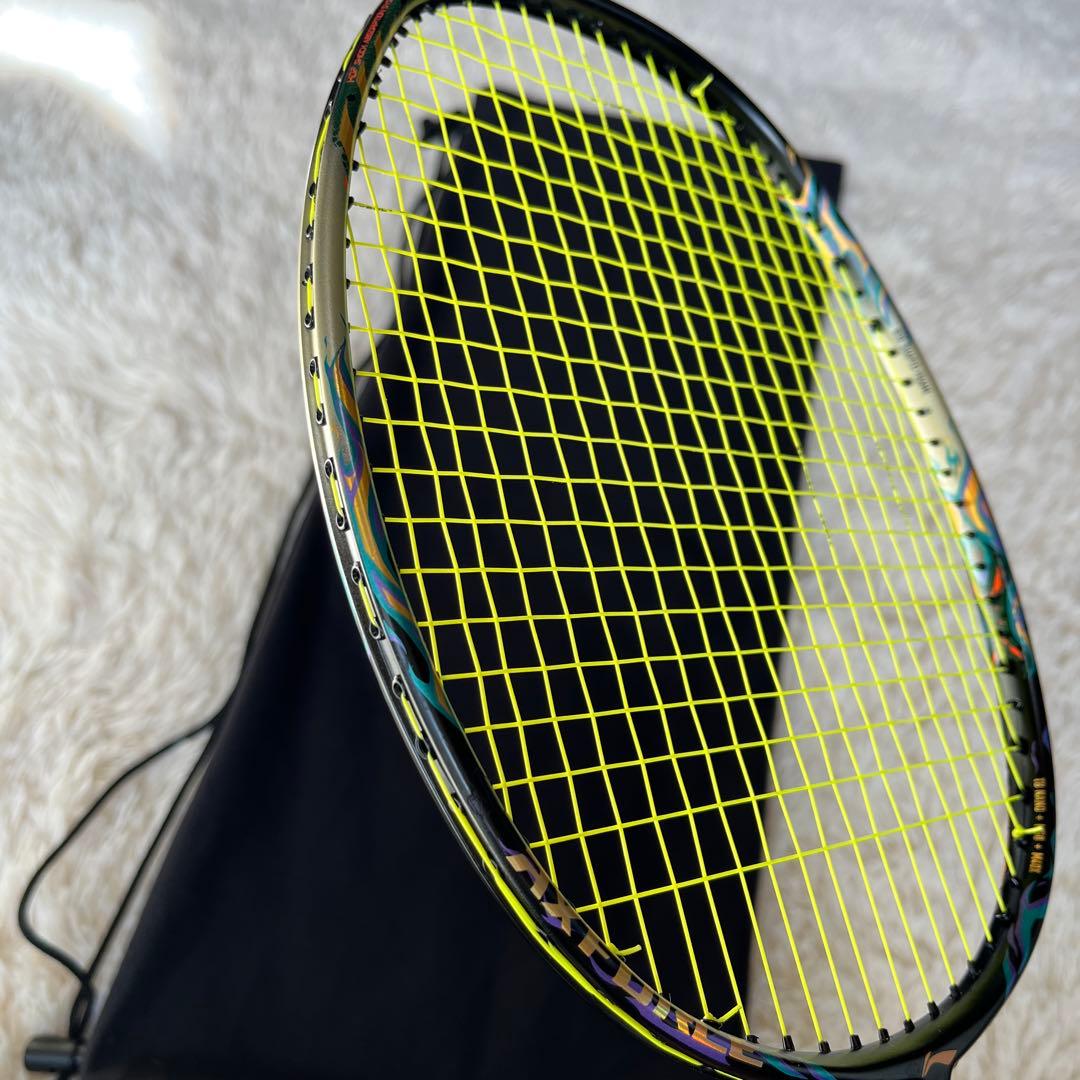 Li-NING AXFORCE100 バドミントンラケット