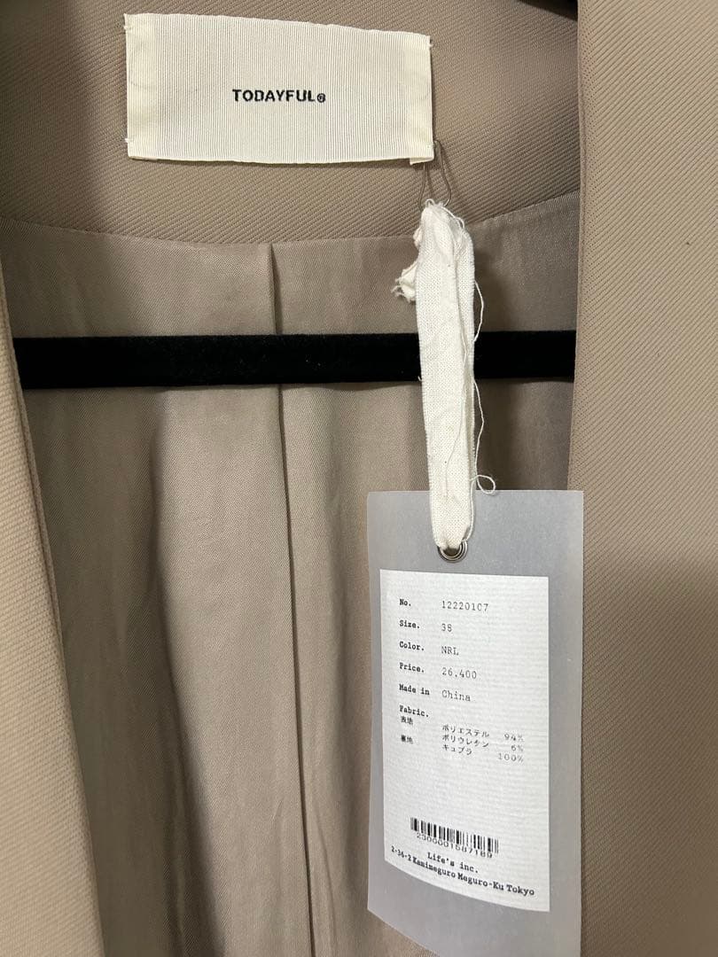 トゥデイフル ノーカラージャケット