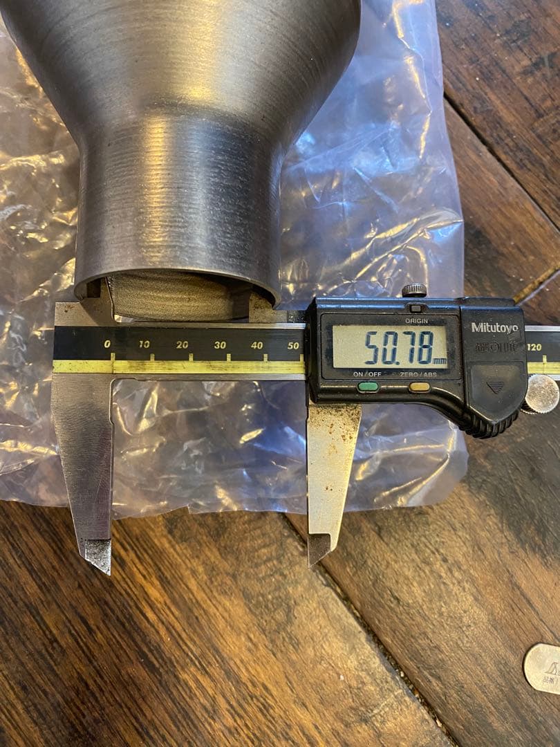 よ*。様 アメ車　汎用触媒　キャタライザー