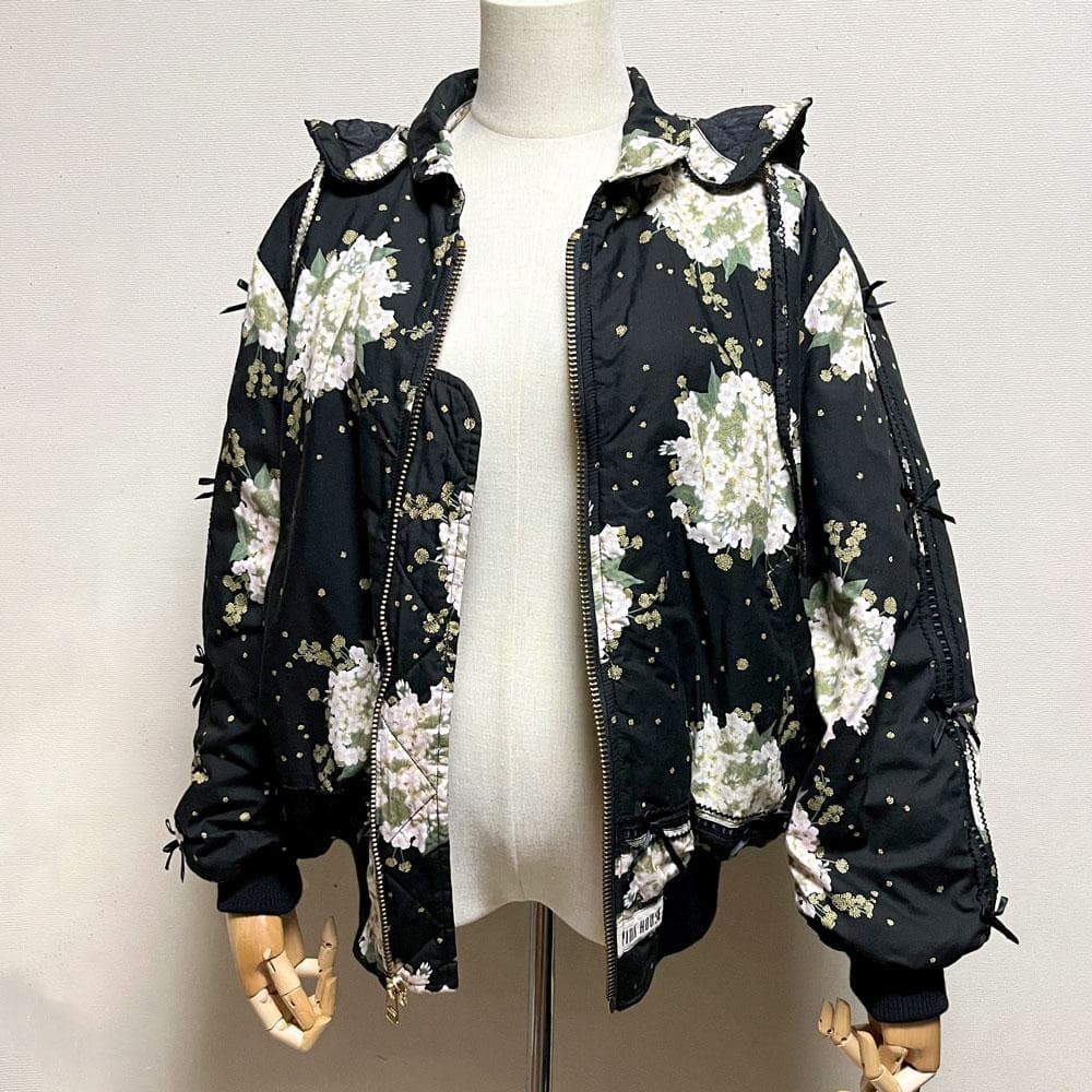 美品 ピンクハウス キルティング フード ブルゾン ブーケ ピコフリル リボン