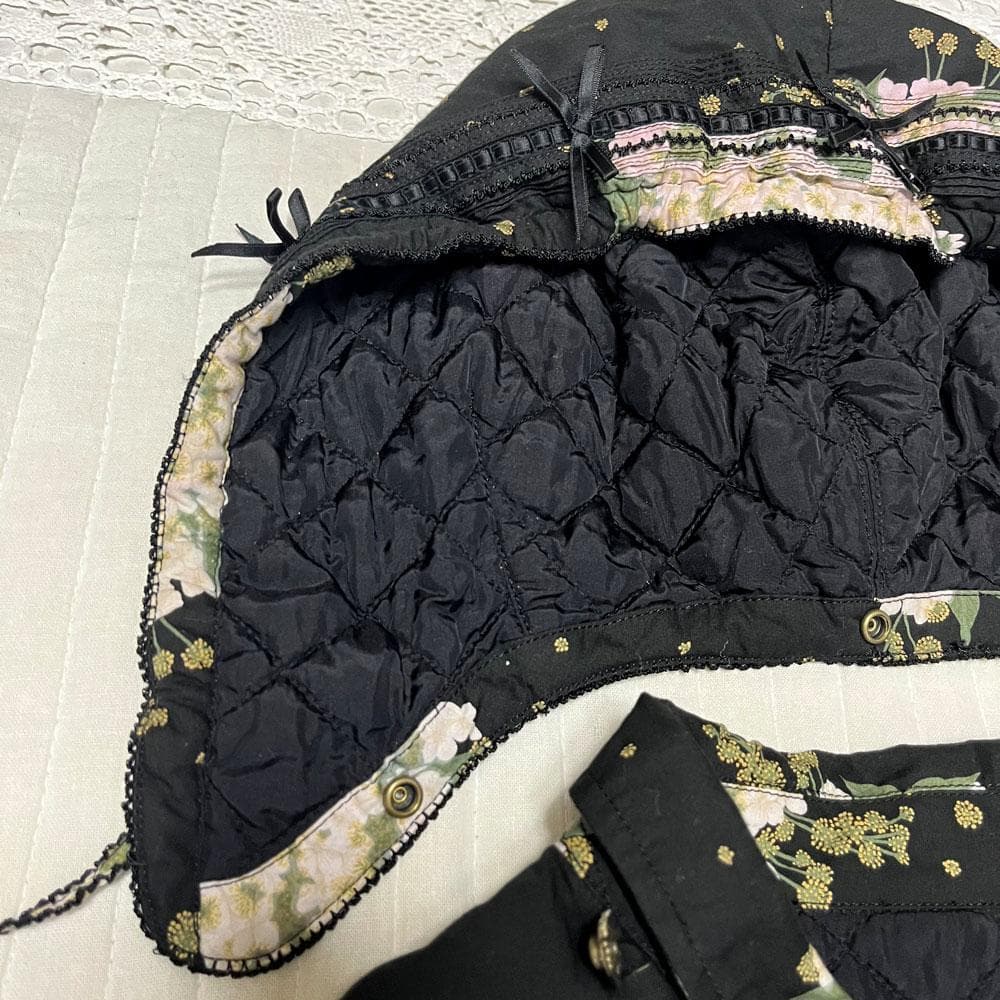 美品 ピンクハウス キルティング フード ブルゾン ブーケ ピコフリル リボン