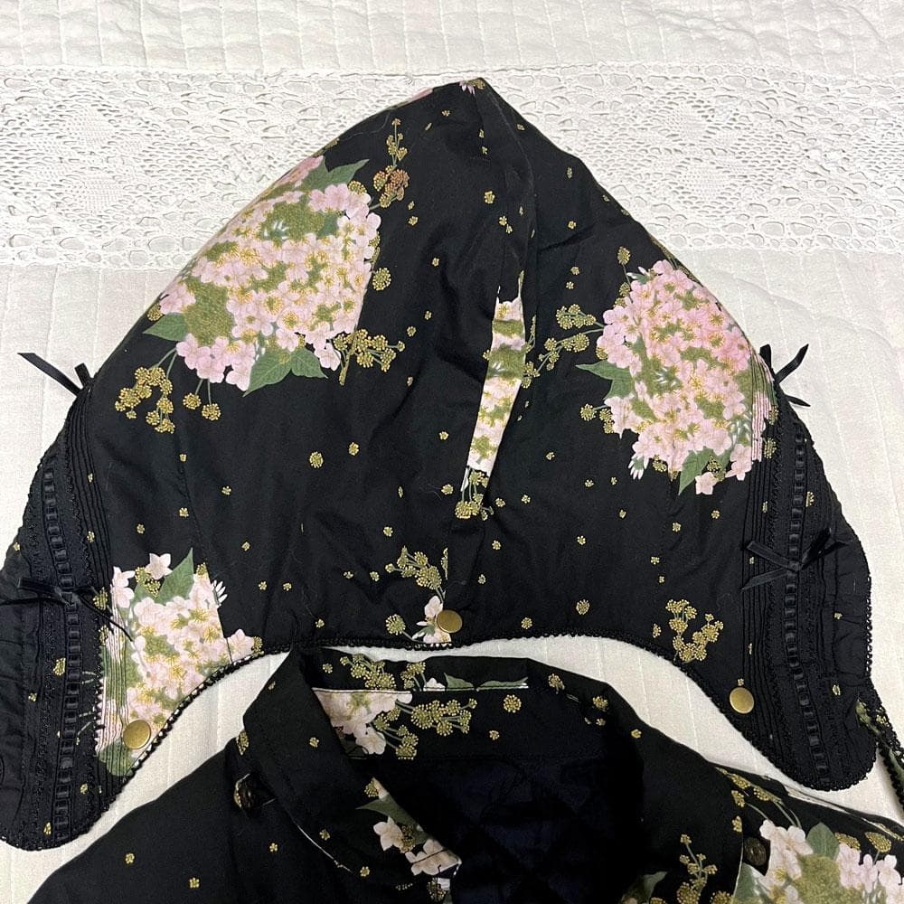 美品 ピンクハウス キルティング フード ブルゾン ブーケ ピコフリル リボン