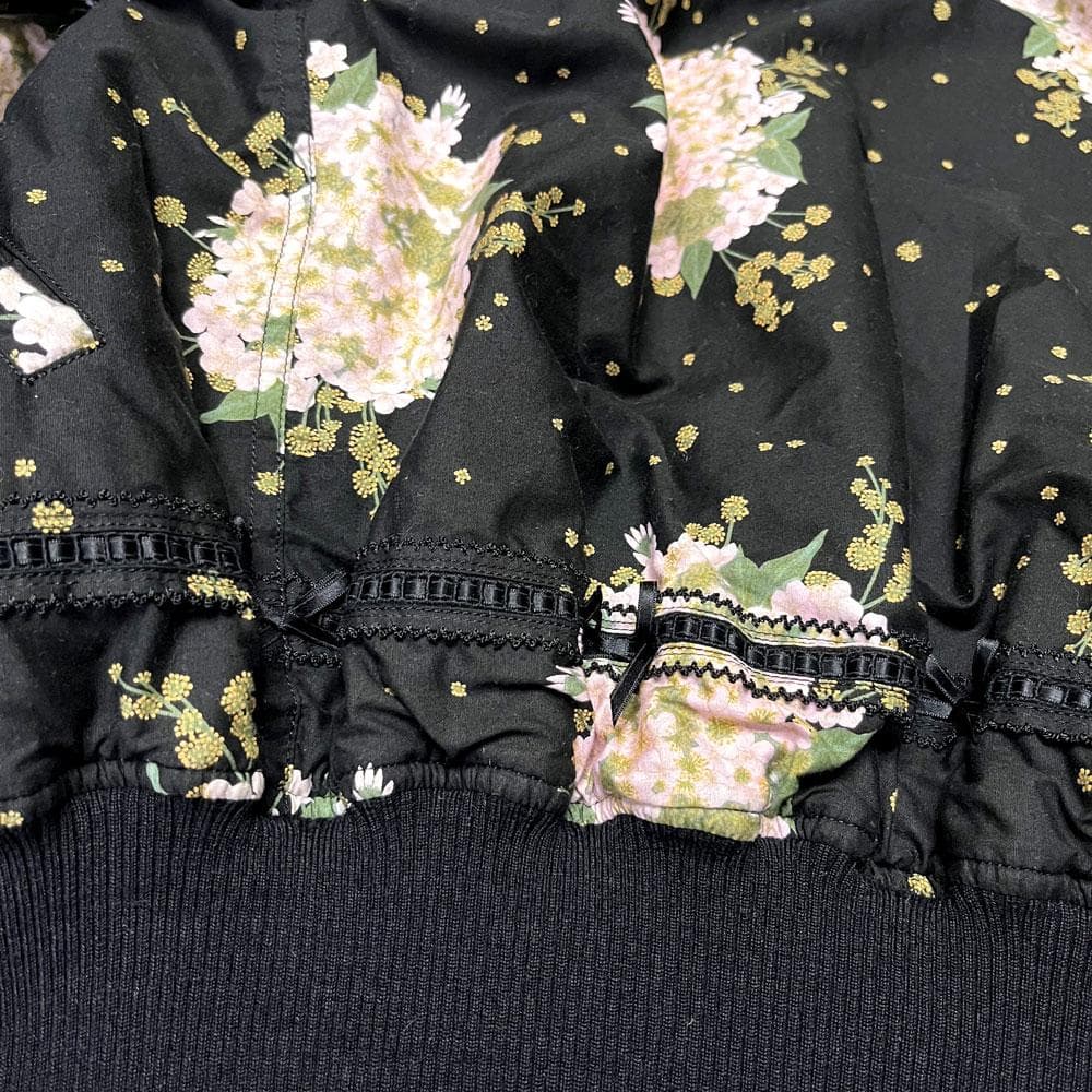 美品 ピンクハウス キルティング フード ブルゾン ブーケ ピコフリル リボン