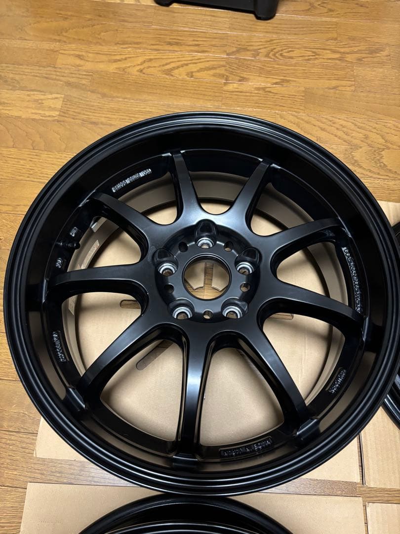 ワークエモーション D9R 18×7.5J+38 PCD114.30-5H 4本