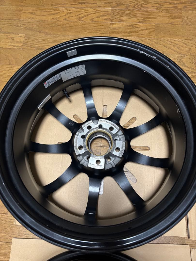 ワークエモーション D9R 18×7.5J+38 PCD114.30-5H 4本