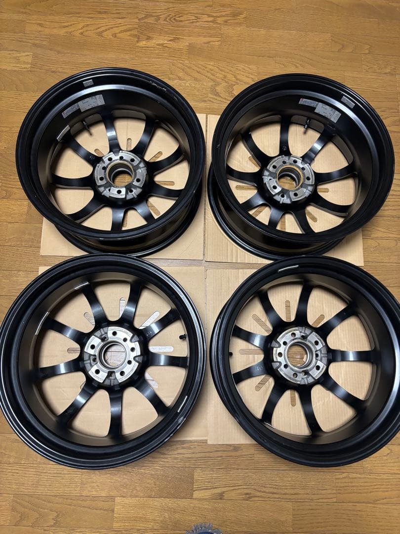 ワークエモーション D9R 18×7.5J+38 PCD114.30-5H 4本