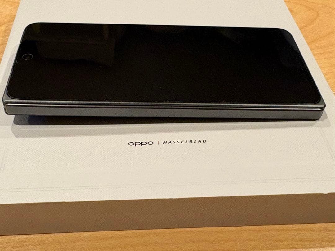 【極美品】OPPO Find N5 16GB+512GB ブラック