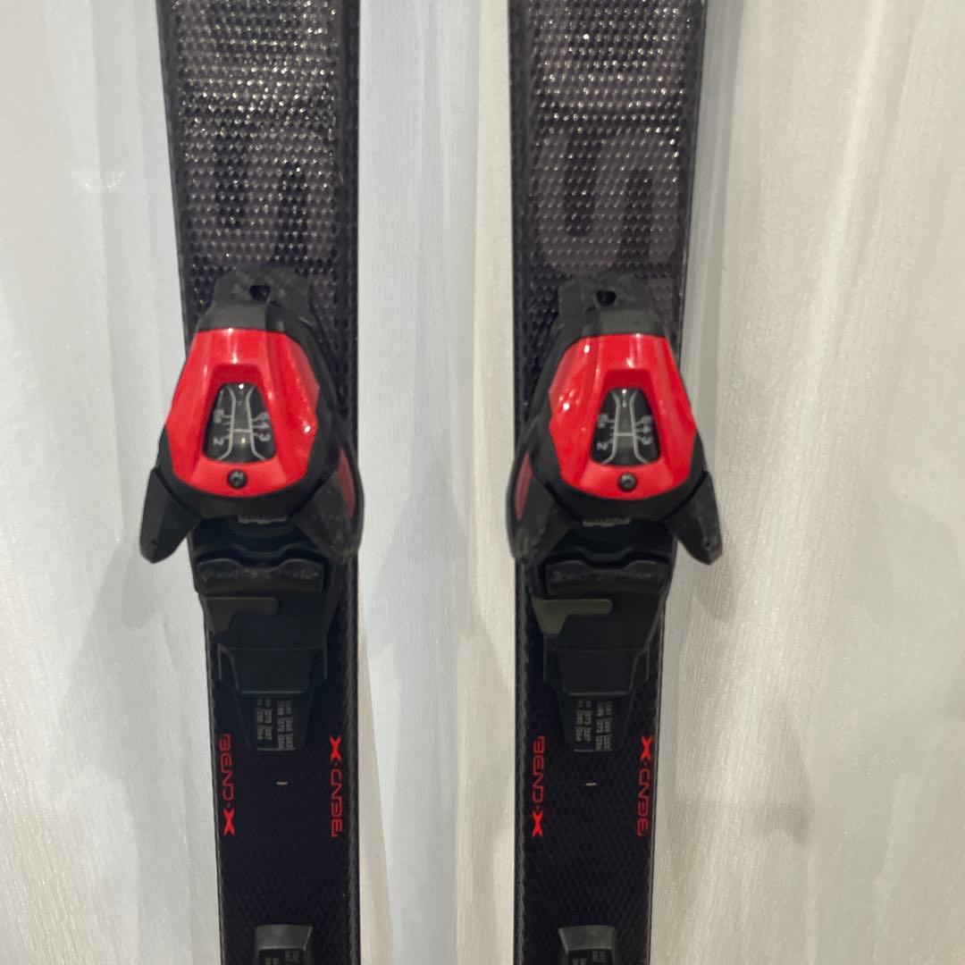 スキー板　140センチ　ATOMIC アトミック