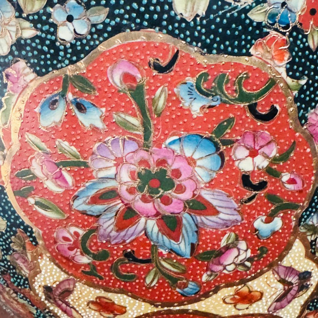 輸出薩摩　豪華絢爛　薩摩焼　金襴手遊女図 卵型置物 床飾物 古美術品