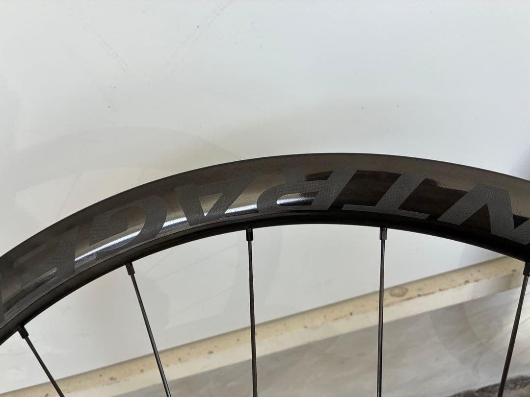 AEOLUS RSL37 ホイール　前後