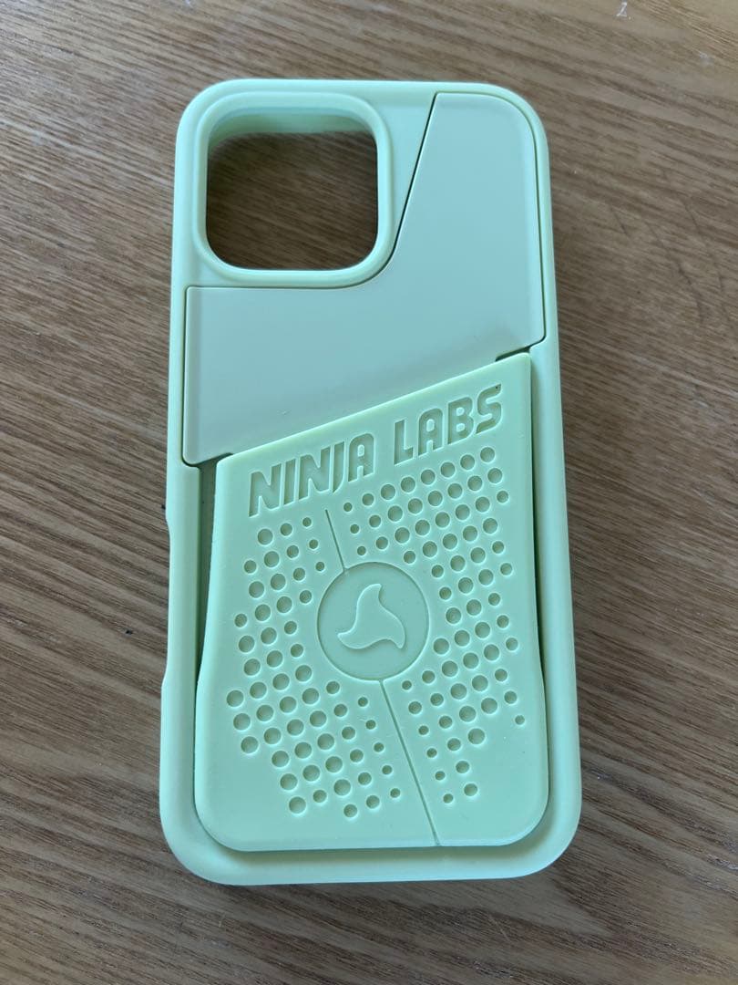 NINJA LABS シリコンケース ライトグリーン