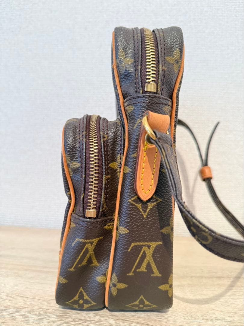 LOUIS VUITTON ルイヴィトン　アマゾン　モノグラム　ショルダーバック