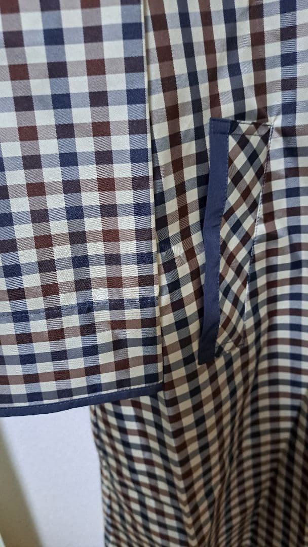 【新品未使用】アクアスキュータム トレンチ風レインコート　LLサイズ