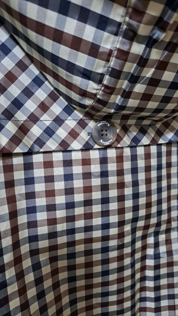 【新品未使用】アクアスキュータム トレンチ風レインコート　LLサイズ