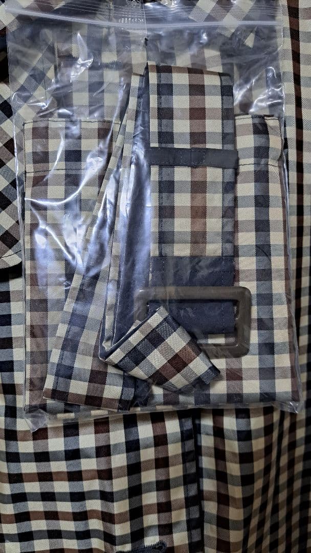 【新品未使用】アクアスキュータム トレンチ風レインコート　LLサイズ