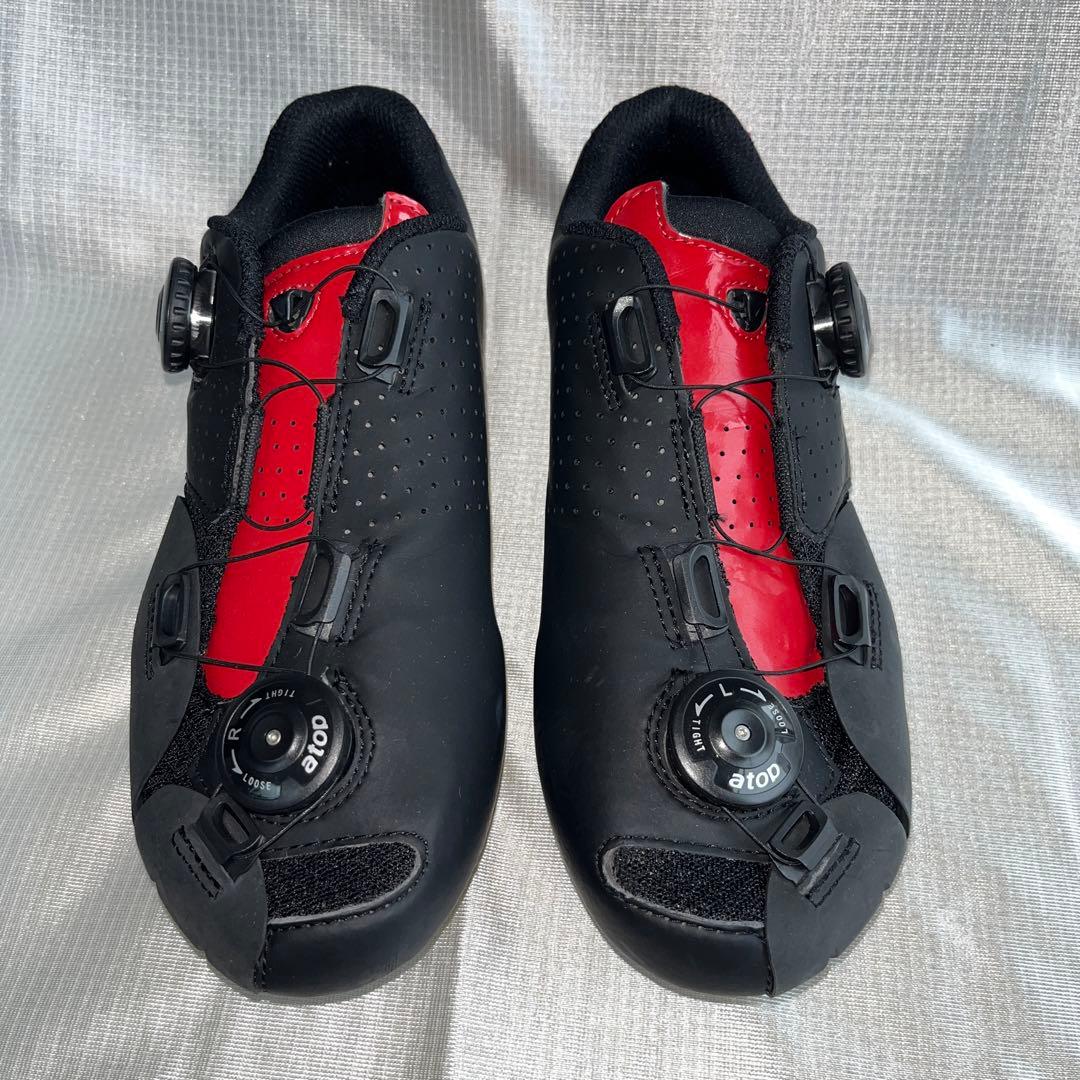 ボアダイヤル式 ロードバイクシューズ ブラック/レッド