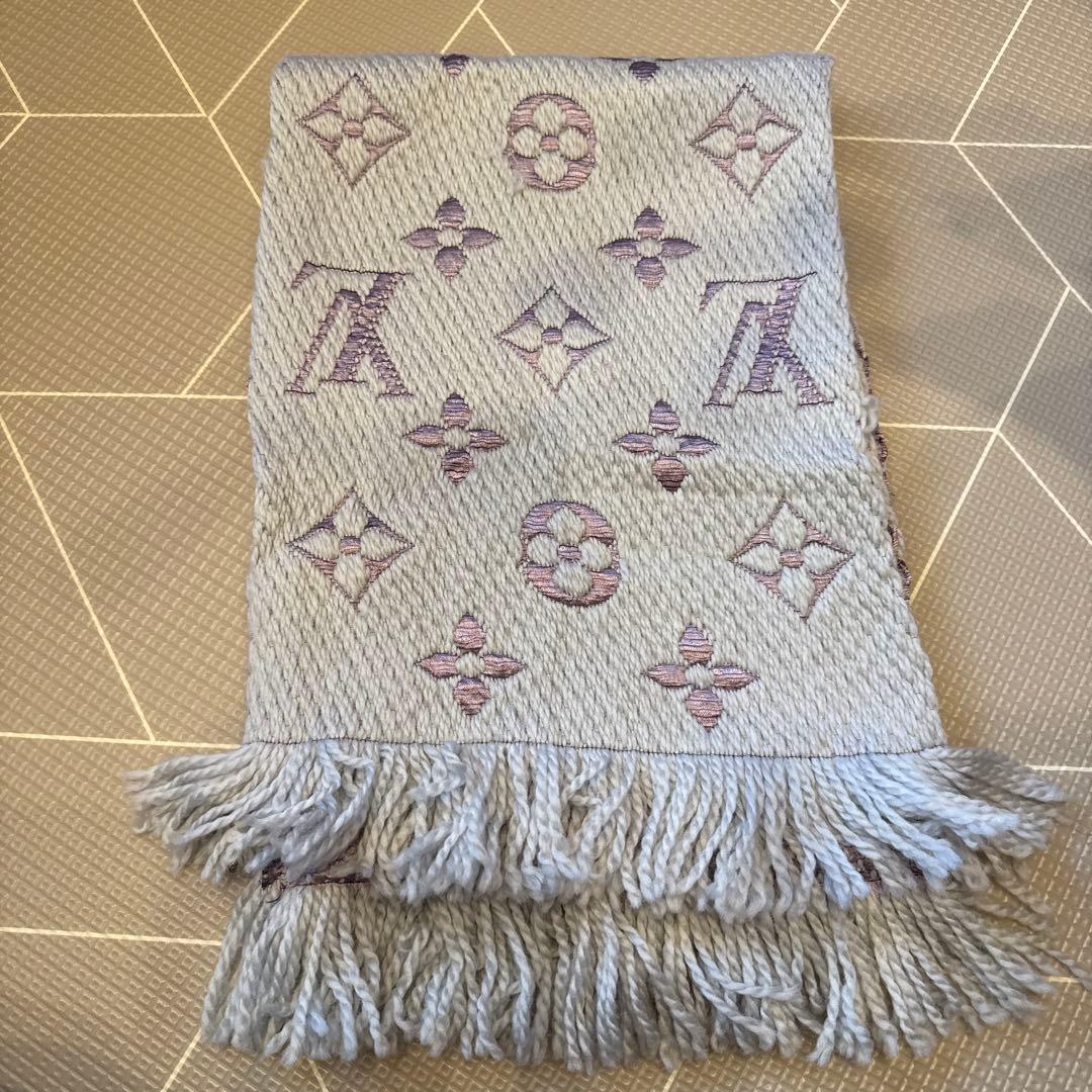 【さくら】Louis Vuitton マフラー　ロゴマニア　限定カラー