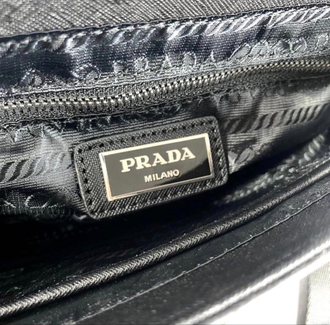 PRADA サイファーノレザー　ショルダーバッグ