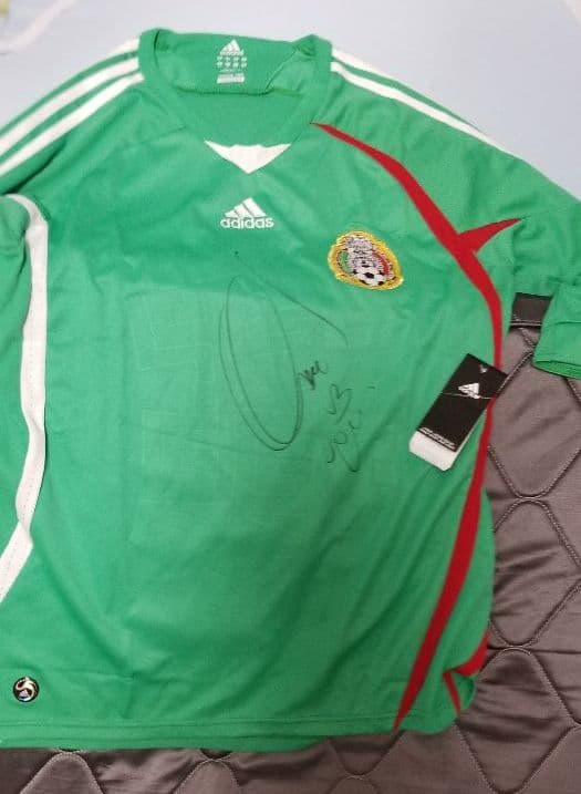 メキシコ代表　ギジェルモ・オチョア　直筆サイン入　サインユニフォーム