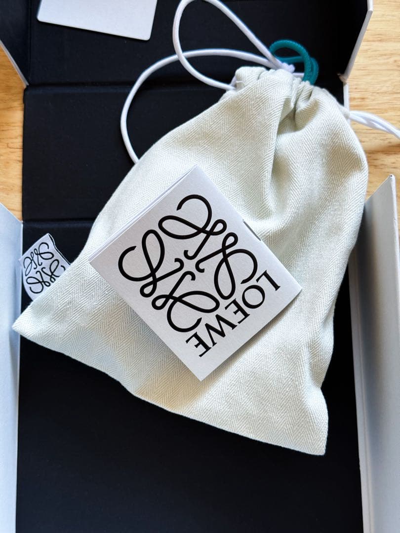 LOEWE ピーポッド チャーム（クラシックカーフ）