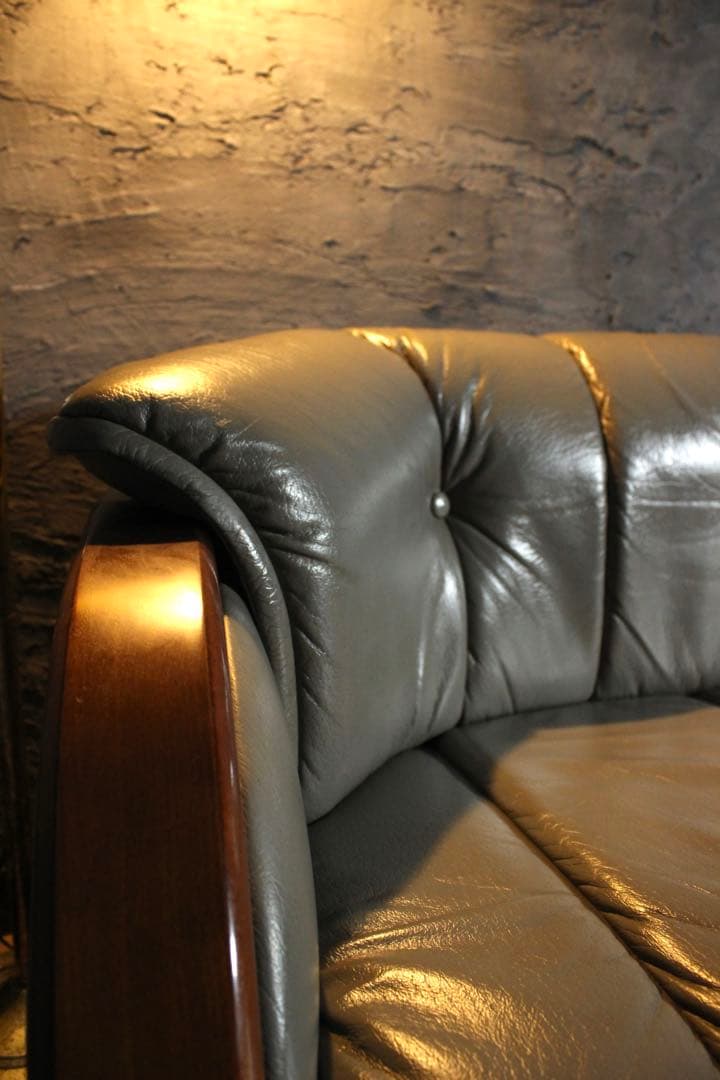 首都圏送無料〜オールドカラー&デザイン　本革　オーク肘掛け　3人掛け　美　ソファ