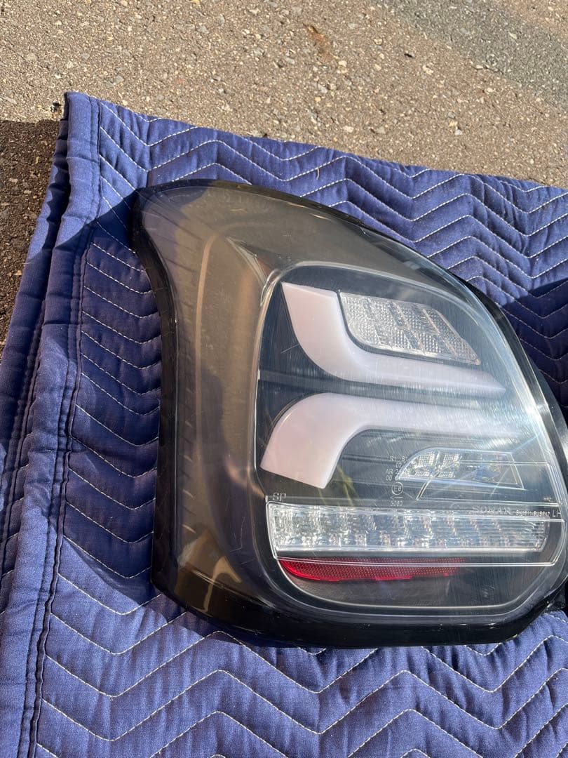 zc33s VALENTI ジュエルLEDテールランプREVO