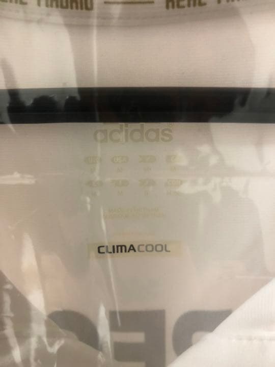 レアルマドリード　優勝記念　シャビアロンソ　サイン入りユニホーム