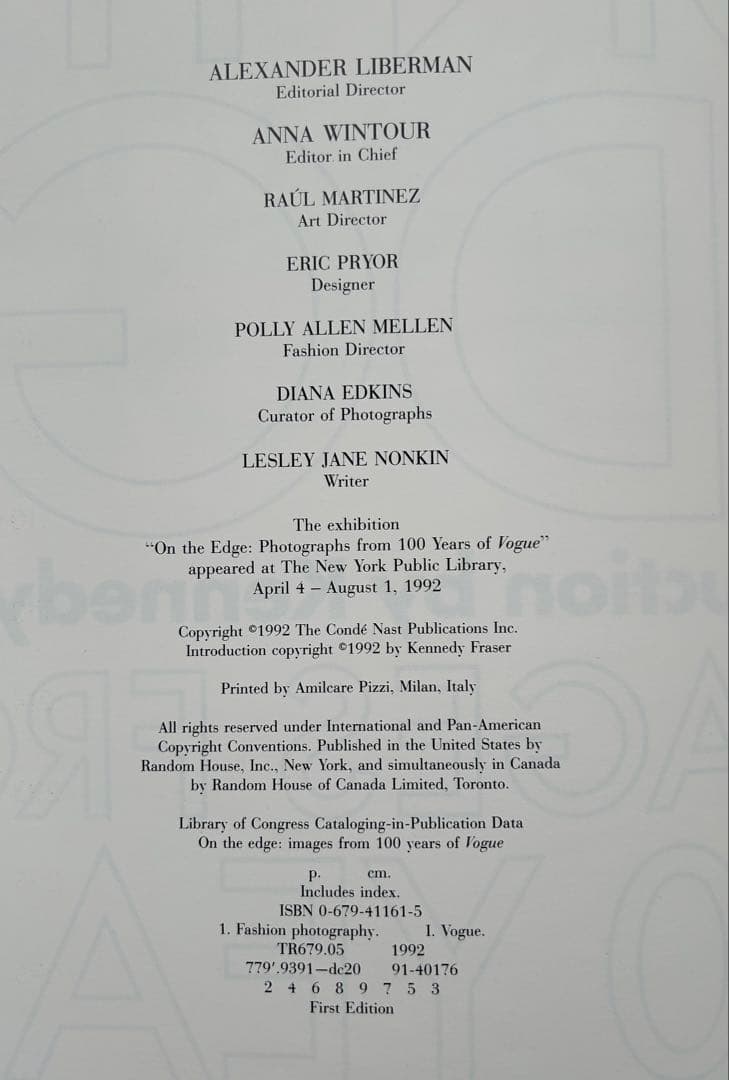 洋書 ON THE EDGE Images from 100Years ofVogue