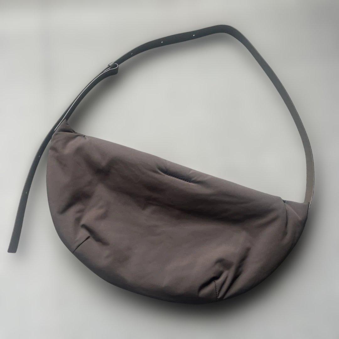 amomento 2wayパデットバッグ