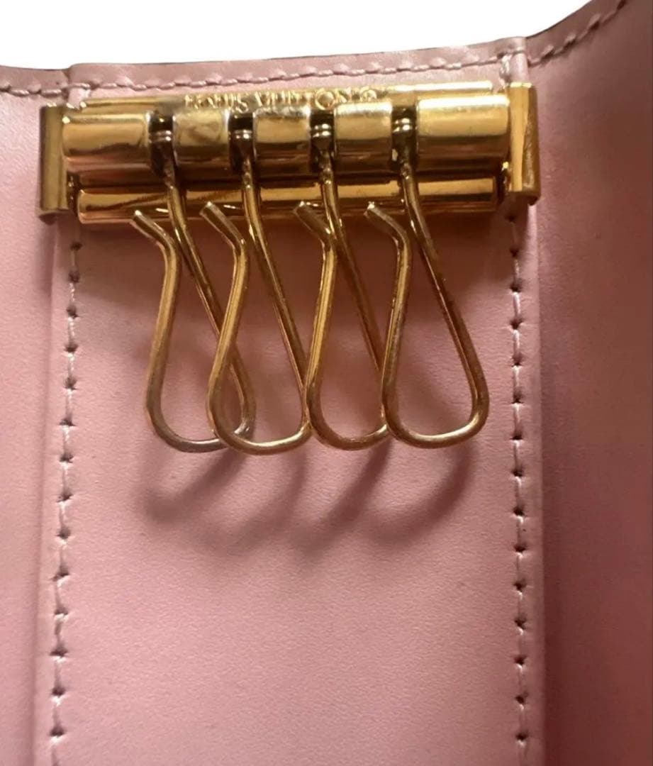 期間限定値下げ中♡ルイヴィトン ミュルティクレ 4 日本限定　キーケース