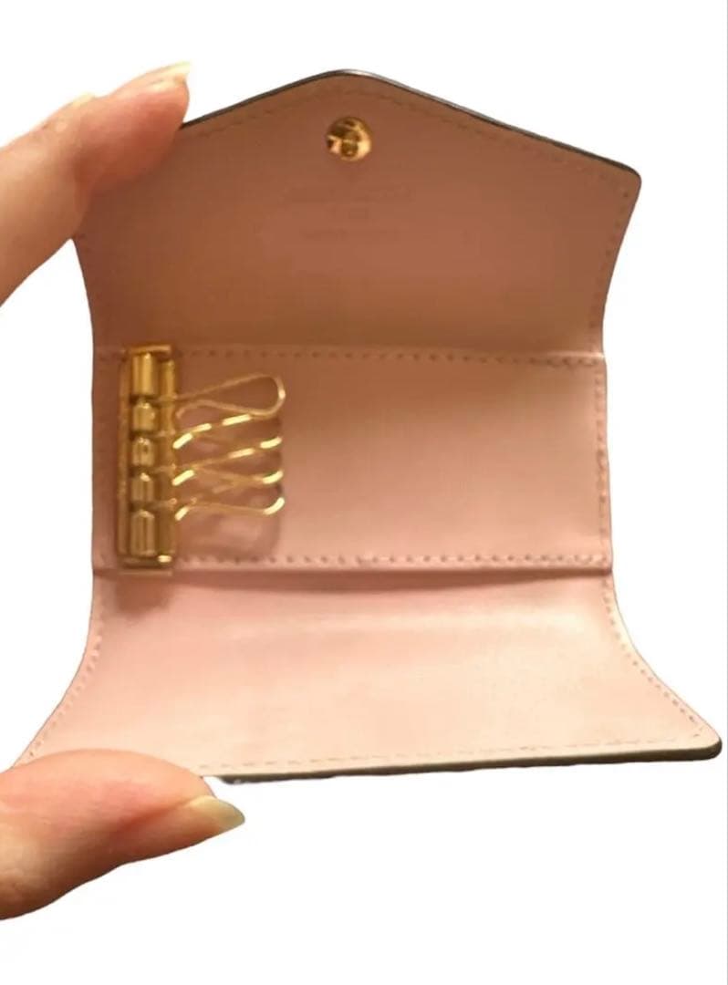 期間限定値下げ中♡ルイヴィトン ミュルティクレ 4 日本限定　キーケース