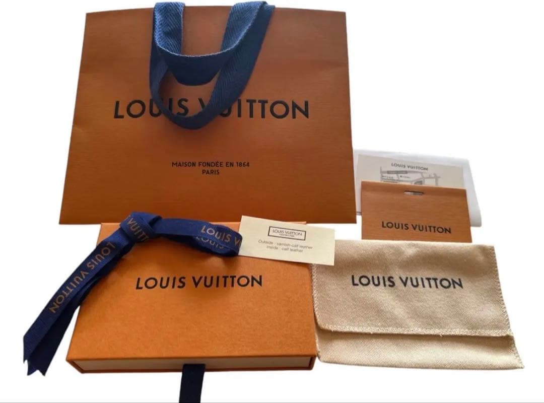 期間限定値下げ中♡ルイヴィトン ミュルティクレ 4 日本限定　キーケース