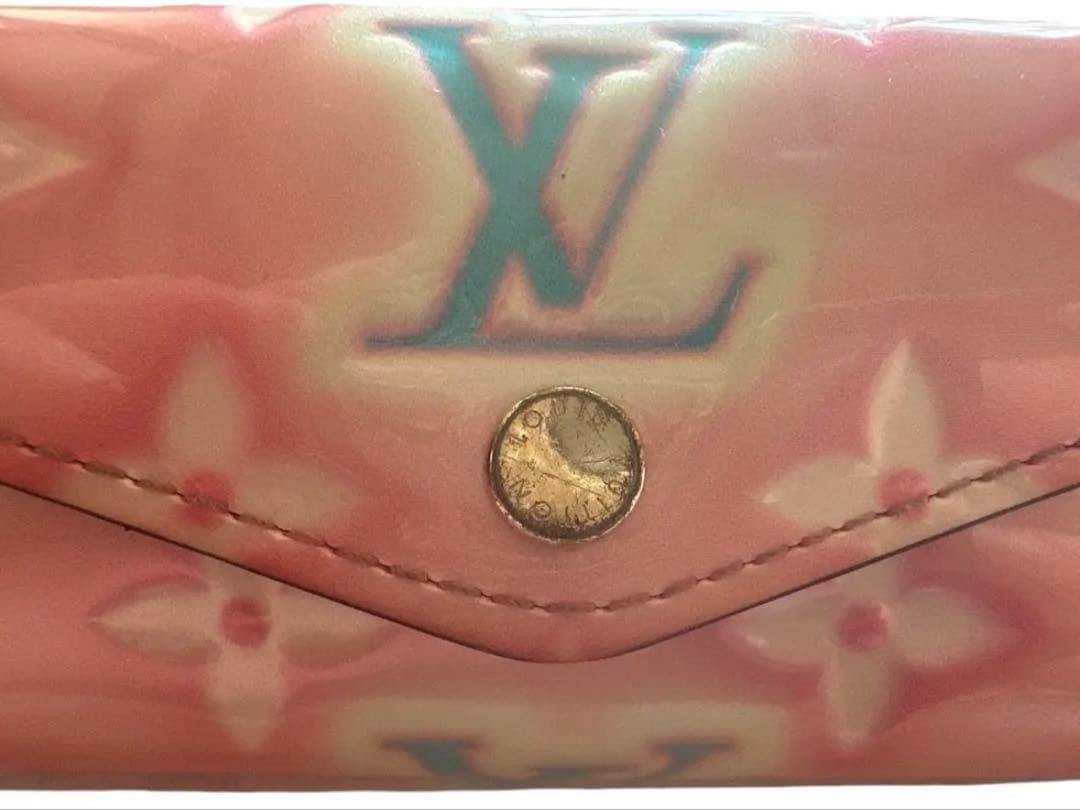 期間限定値下げ中♡ルイヴィトン ミュルティクレ 4 日本限定　キーケース