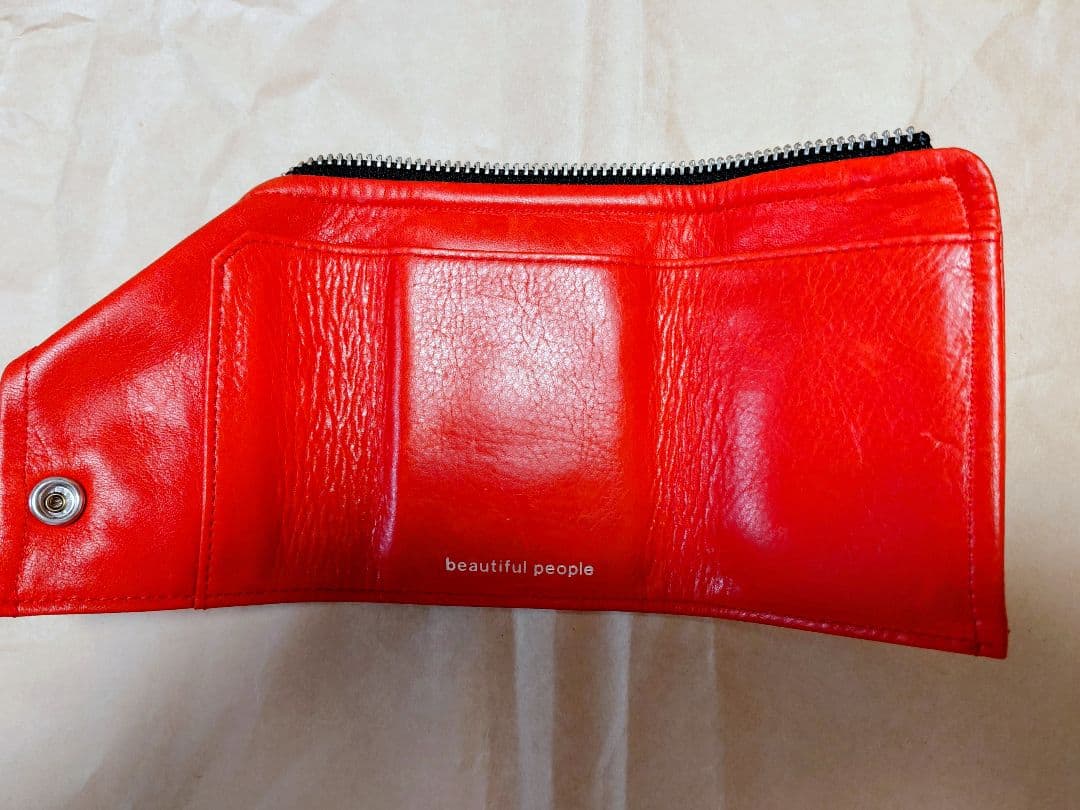 beautiful proposed 赤いレザー 三つ折りミニ　財布