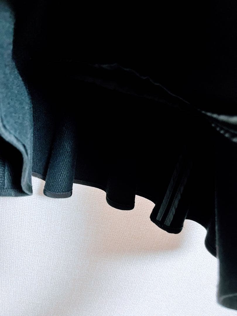 りんりん　ほぼ未使用　モンクレール　ダウンスカート ブラック　オシャレ