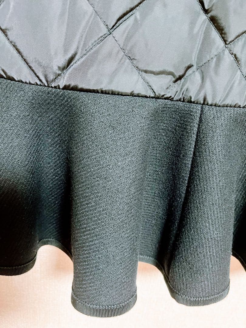 りんりん　ほぼ未使用　モンクレール　ダウンスカート ブラック　オシャレ