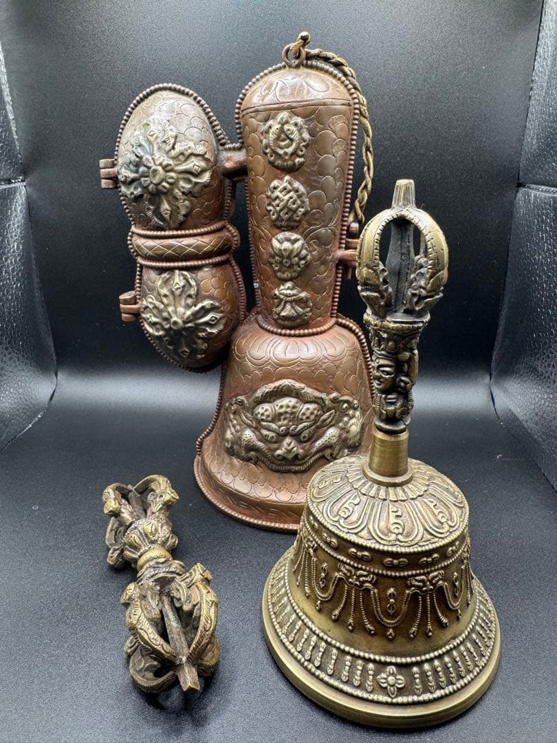 希少 ガンター（金剛鈴）とヴァジュラ（金剛杵）、宝匣セット 仏教美術 密教法具