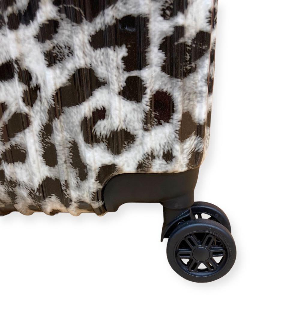 キャリーケース　ヒョウ柄　ゼブラ柄　Lサイズ　2つおまとめ