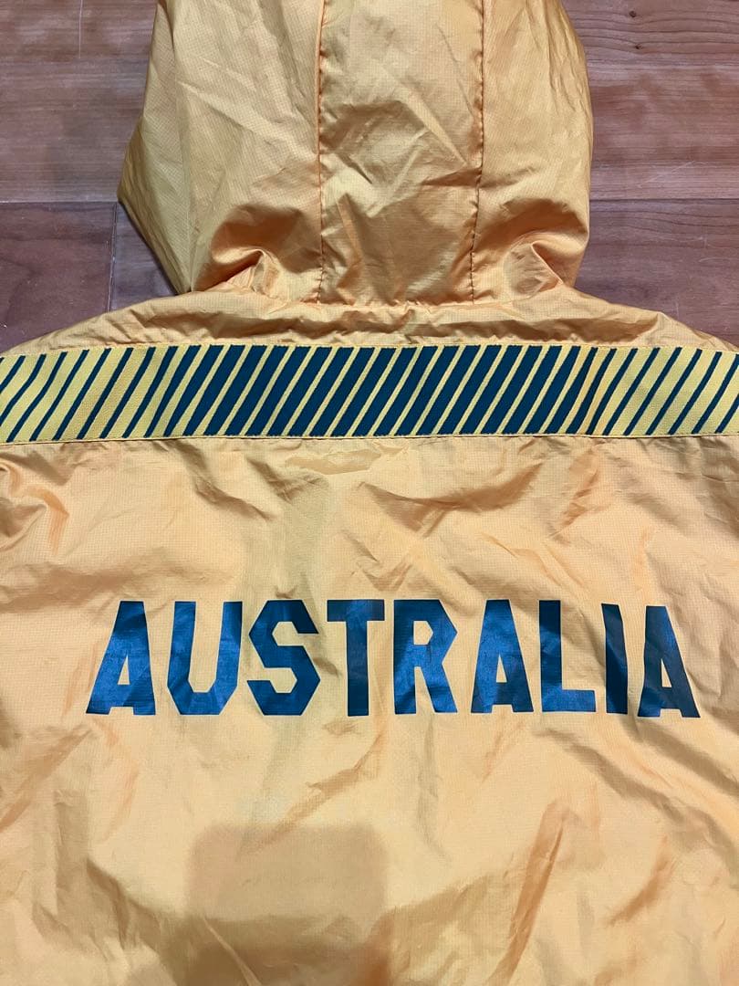 ラグビー　オーストラリア代表　ワラビーズ　ナイロンジャケット　アシックス