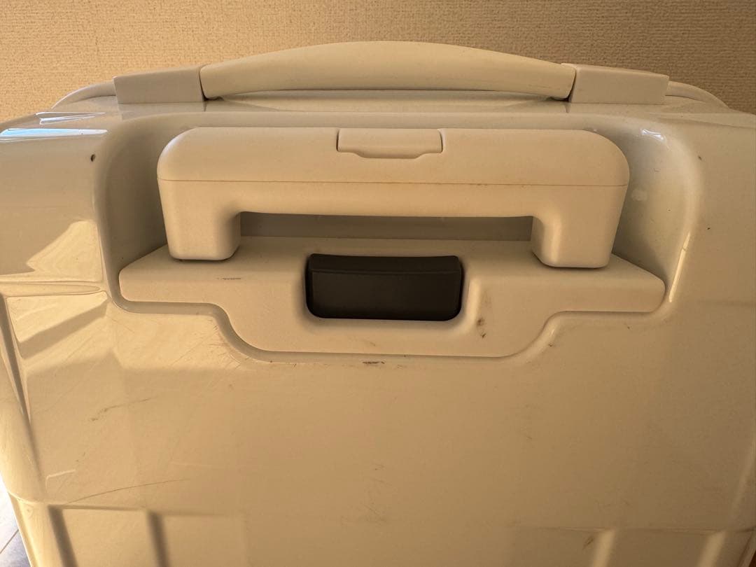 プロテカ　ホワイトキャリーケース 機内持ち込みサイズ