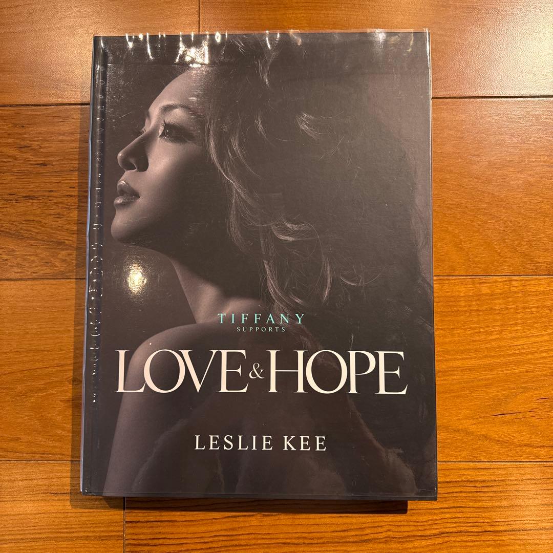 アート・デザイン・音楽 LOVE & HOPE LESLIE KEE Tiffany Supports