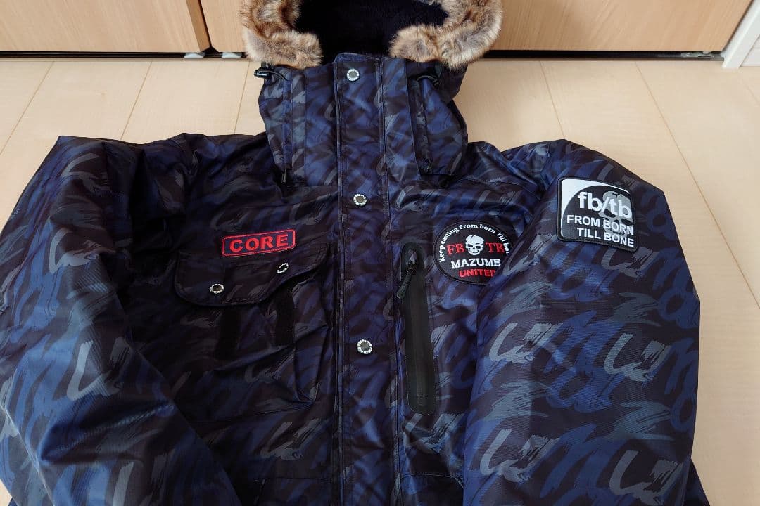 ☆マズメ 防寒ジャケット 黒カモ L 新品 上のみ