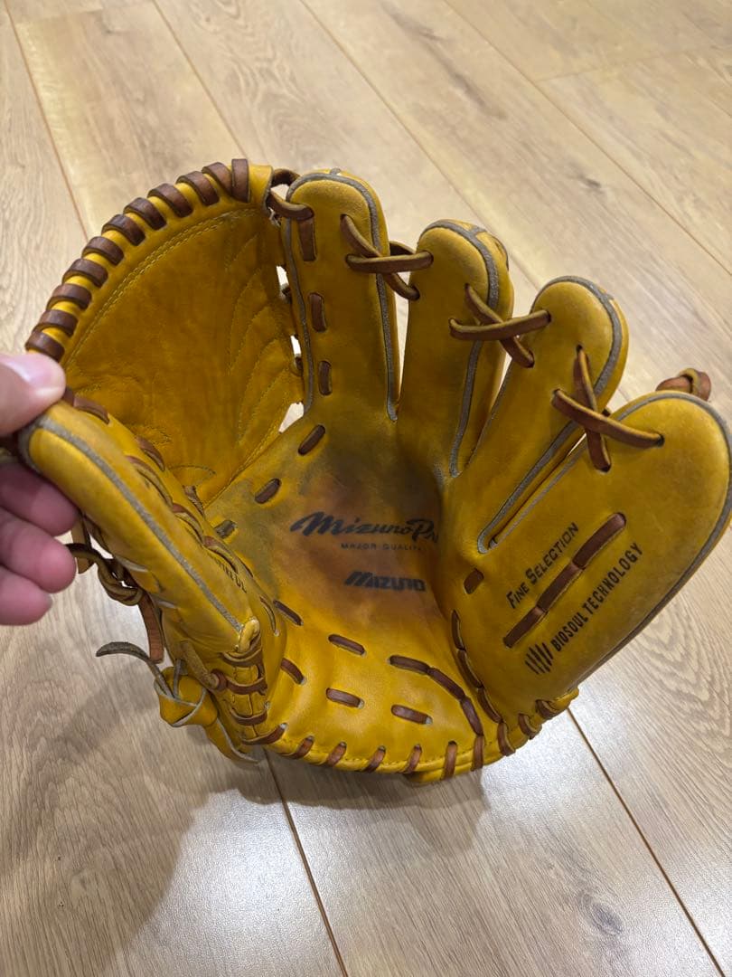 ミズノプロ一般投手用グローブ！廃盤品！オススメ品！革質良！