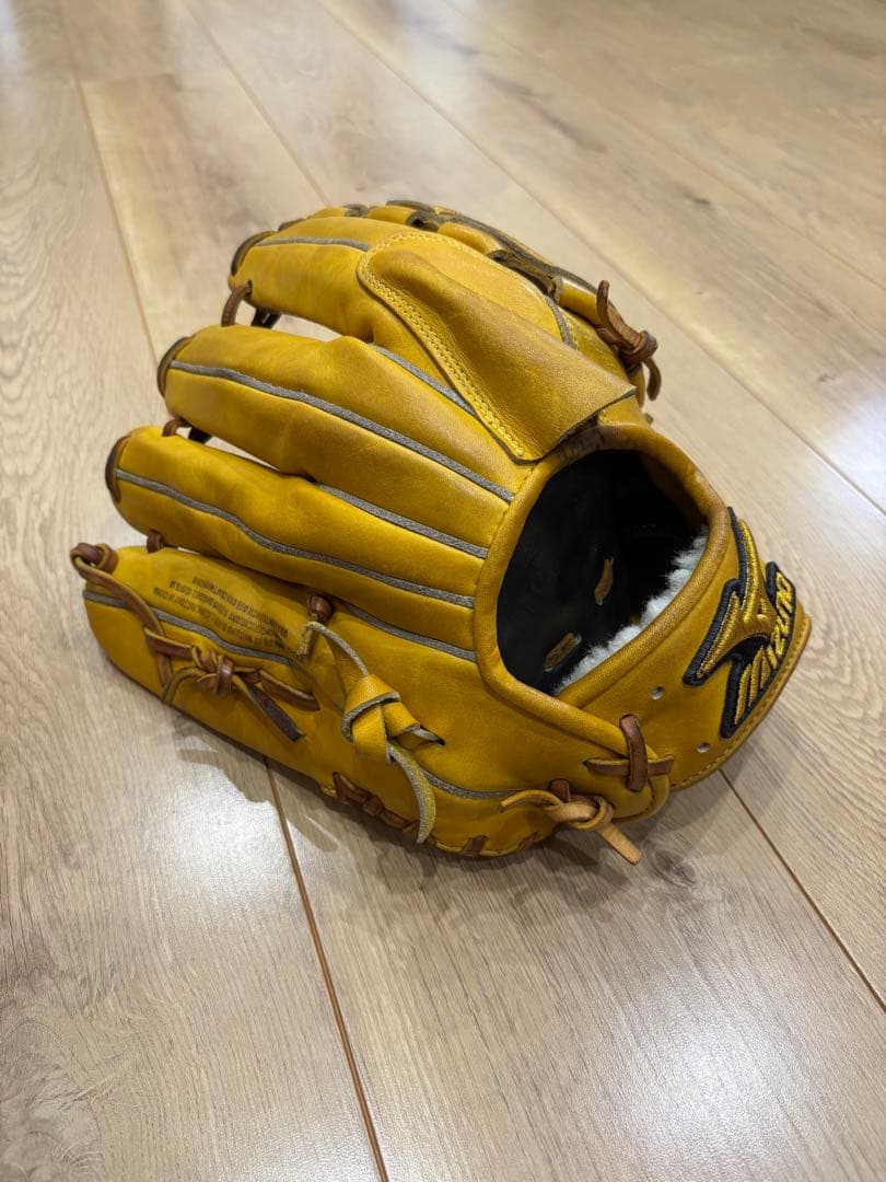 ミズノプロ一般投手用グローブ！廃盤品！オススメ品！革質良！