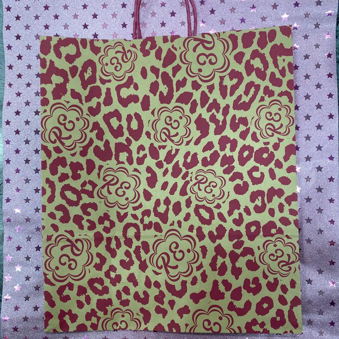 仲里依紗 RE.【アールイードット】ポップアップ 新作