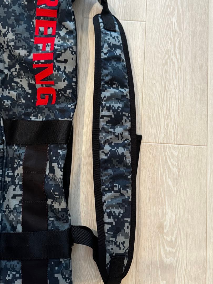 BRIEFING 迷彩柄 ゴルフバッグ